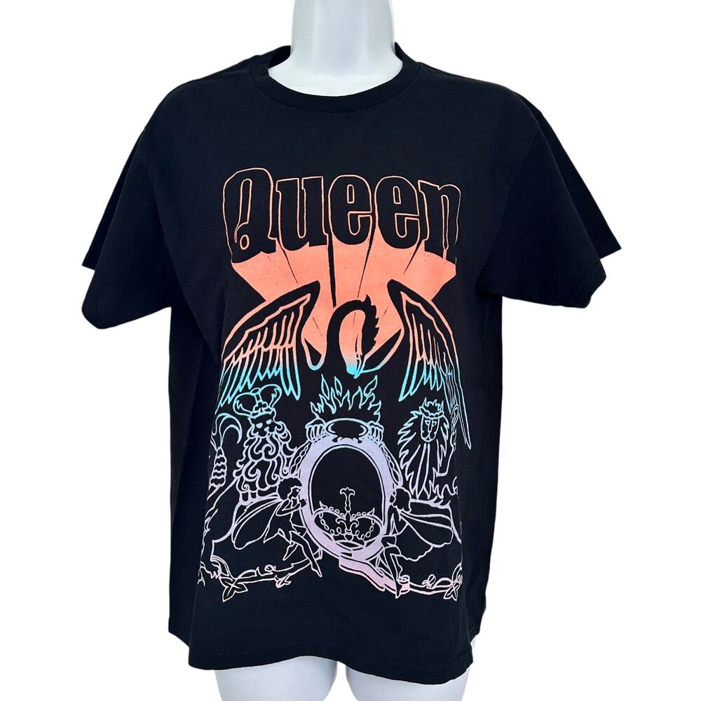 Queen Black Pastel Official Merch Size S Graphic Tee Shirt NWT